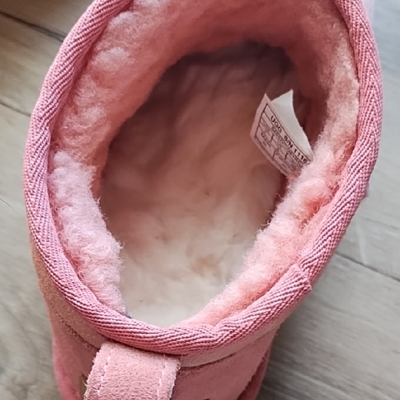 UGG Pink Fleece-Lined Footwear - Picture 3 of 6